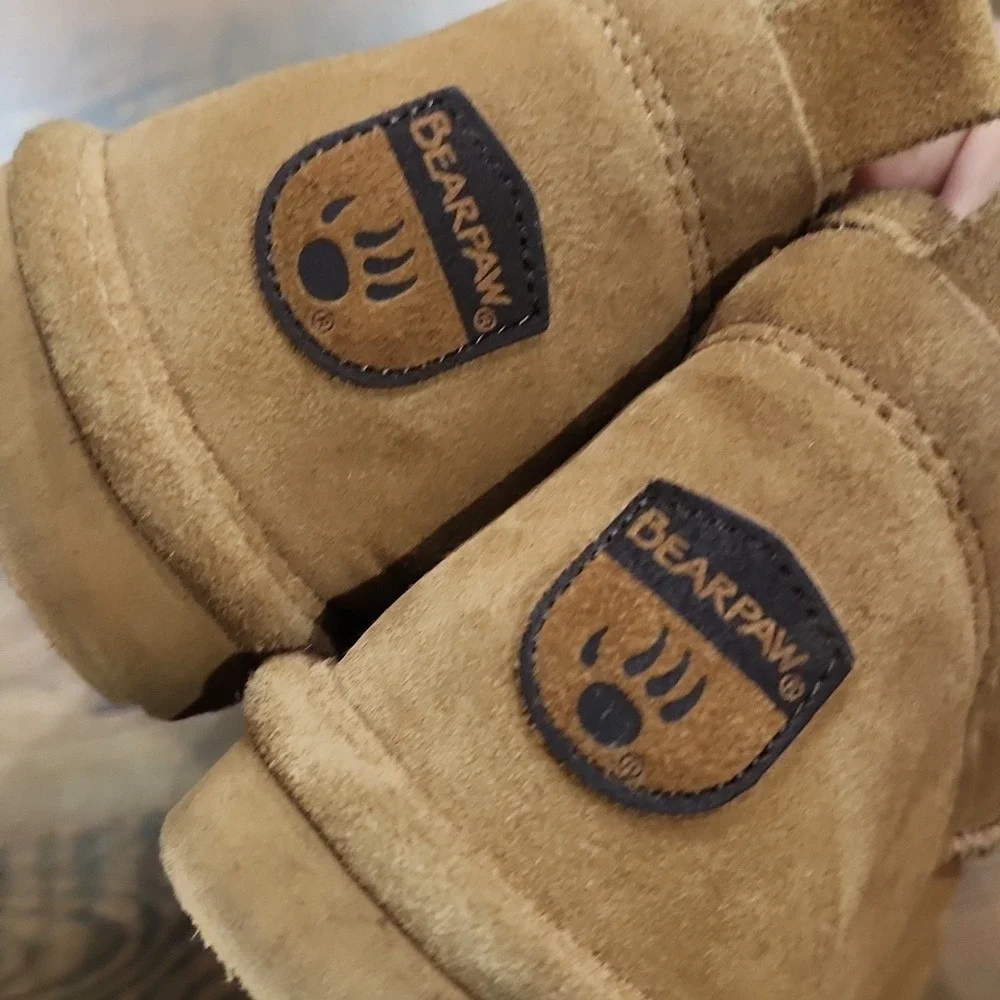 Bearpaw Super Shorty Mini Light Chestnut Shearling Suede Cozy Ugg Bootie 8 Cabin